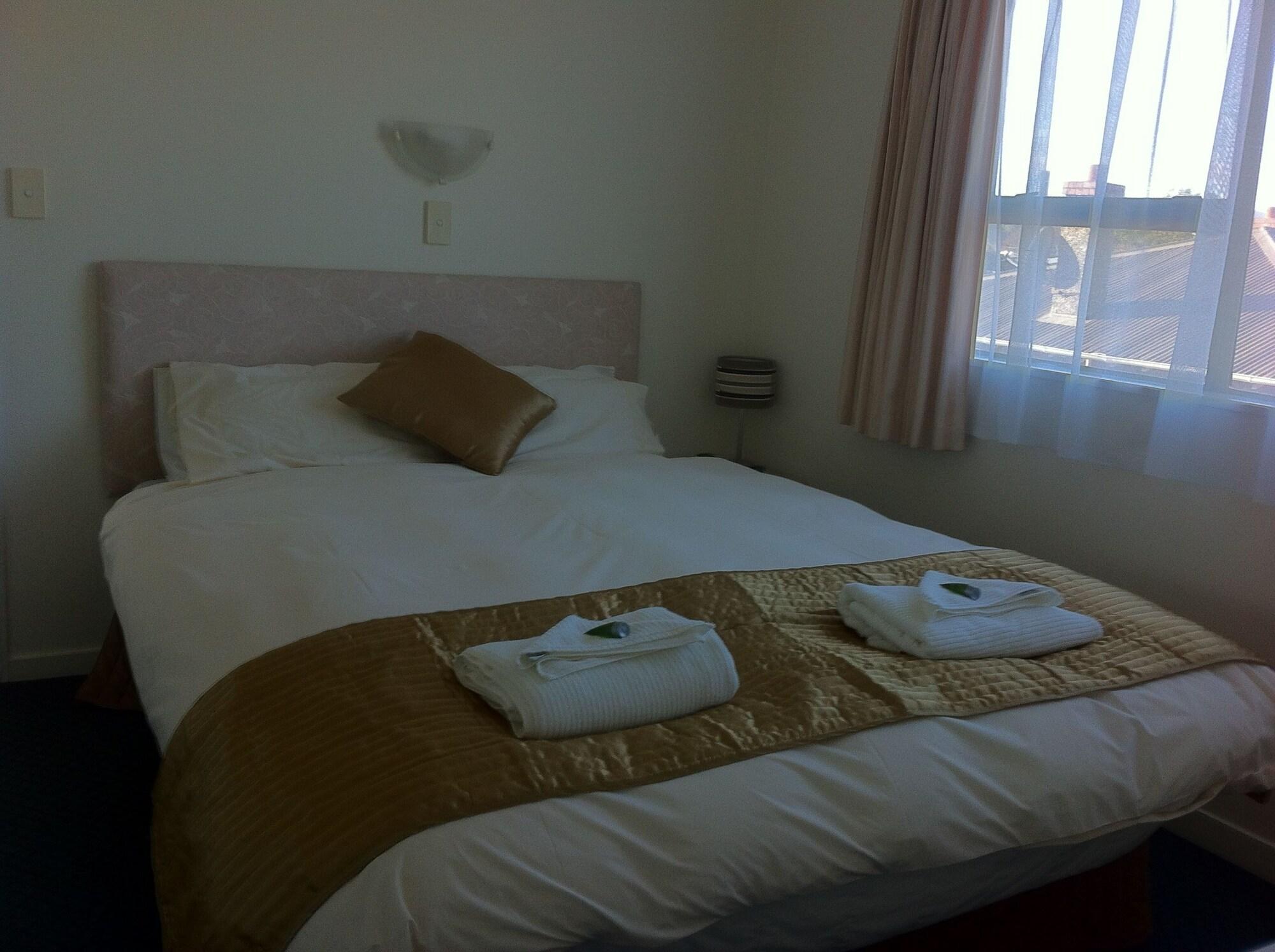 אפר האט Hawks Inn Motel מראה חיצוני תמונה