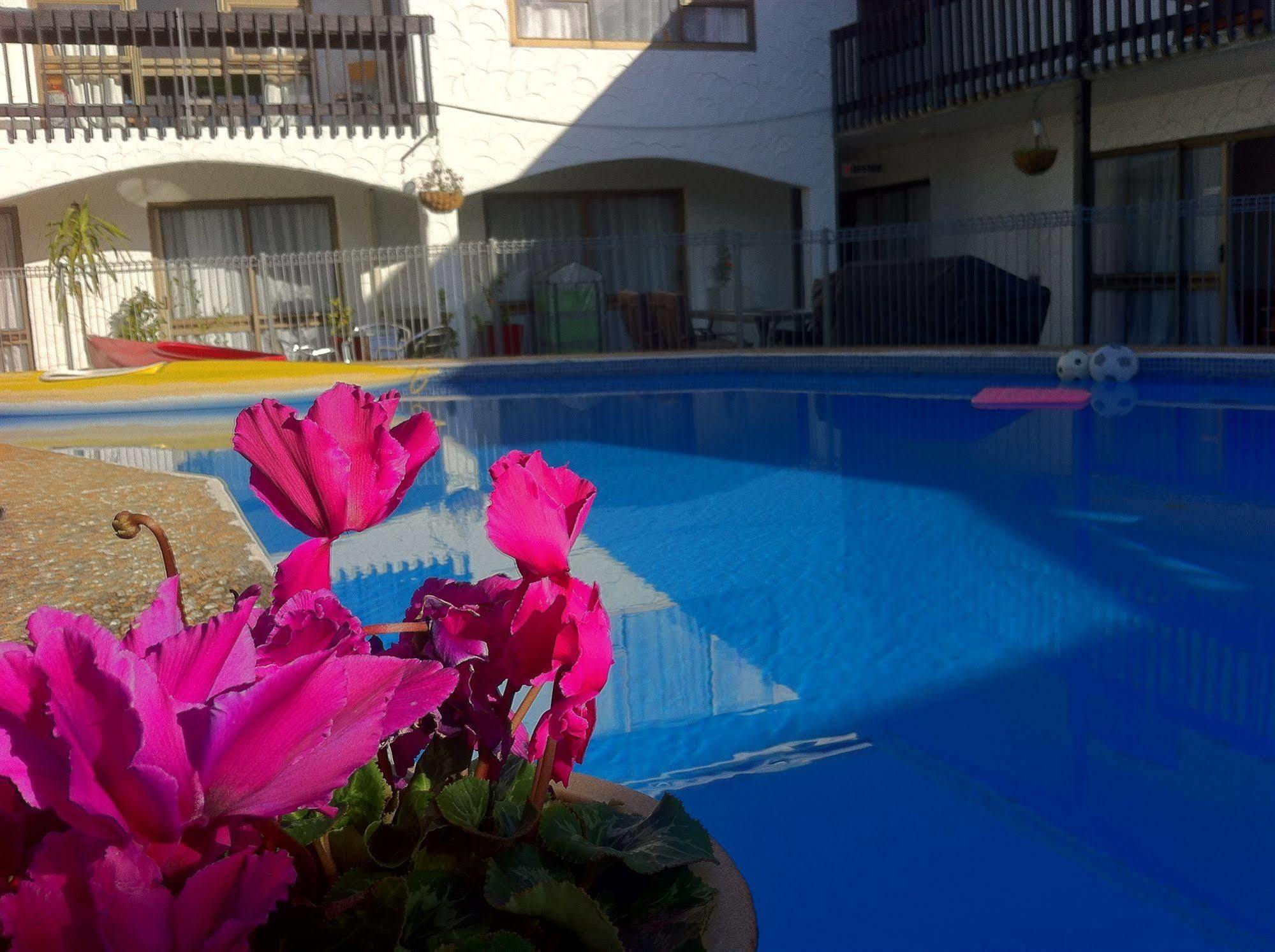 אפר האט Hawks Inn Motel מראה חיצוני תמונה